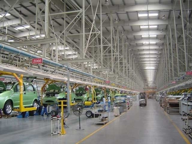 Shaanxi Xianghelixin Automobile Sales Service Co., Ltd. manufacturer production line